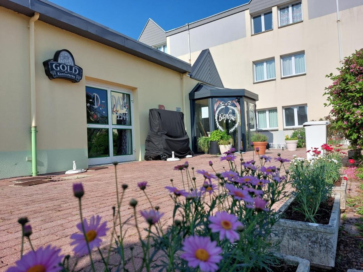 Contact Hotel Utah Beach Carentan - Anciennement Kyriad Zewnętrze zdjęcie